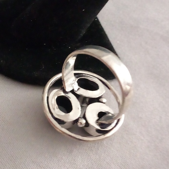 Man's black onyx dress ring Size 10 🖤 - Picture 5 of 7